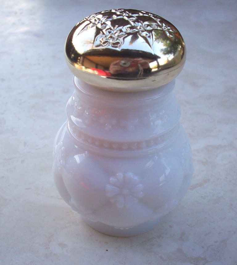 Download Avon Pressed Milk Glass Powder Sachet Includes Field Flowers