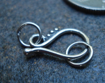 Bali Sterling Silver Hook and Eye Clasp, 17 x 9.5 x 1.5 mm, pkg of 1