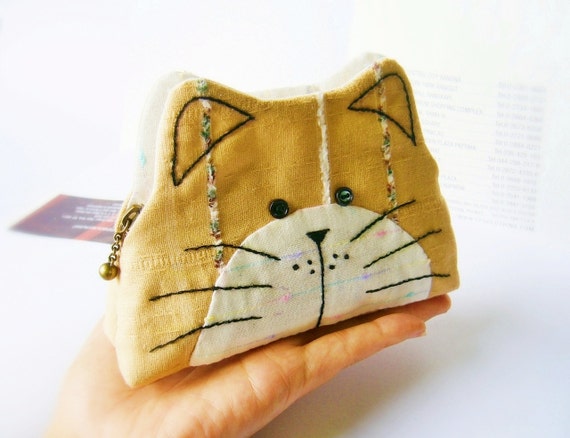 Cat purse / Cat zipper purse / Cat coin purse / Hand by DooDesign