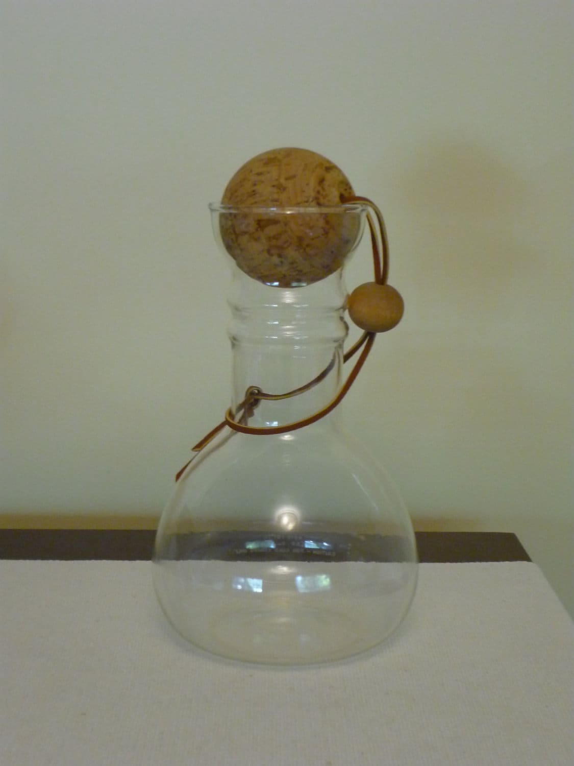 Vintage Pyrex Glass Decanter with Ball Cork Stopper on Leather, Mid Century Glass Carafe Haute