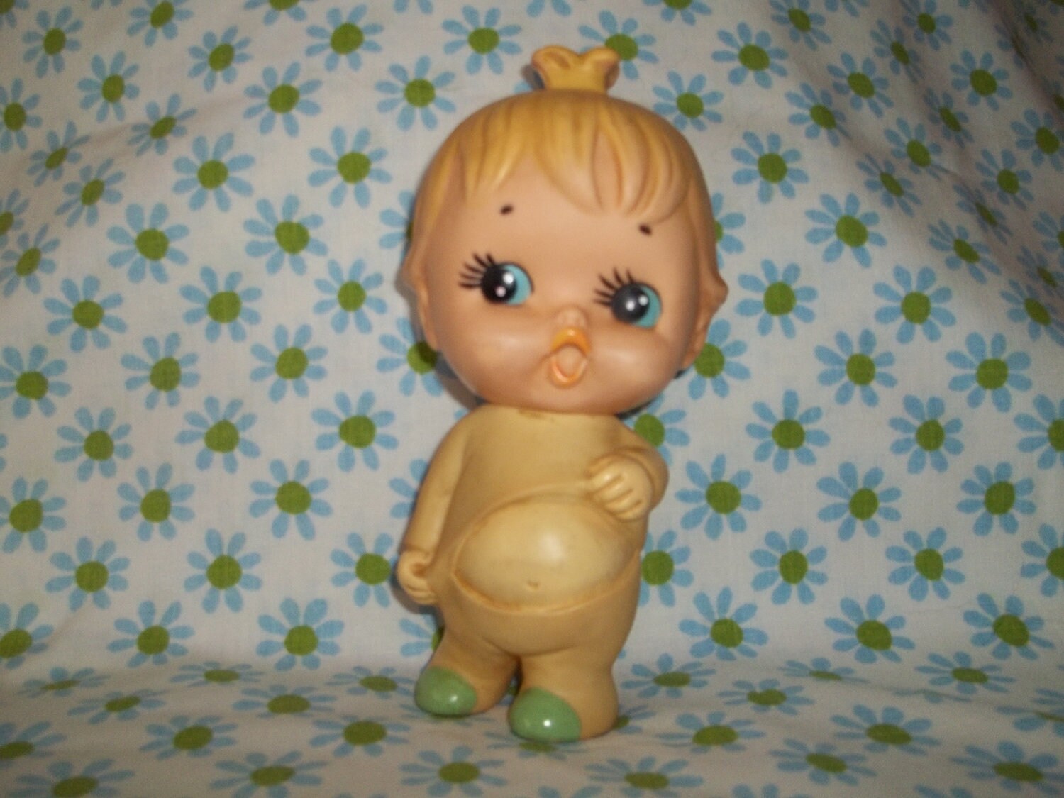 Vintage 1950s vinyl squeaky baby/doll toy