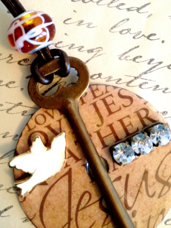 Items similar to Skeleton Key & Washer Pendant Necklace on Etsy