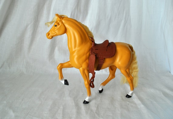 dallas barbie horse