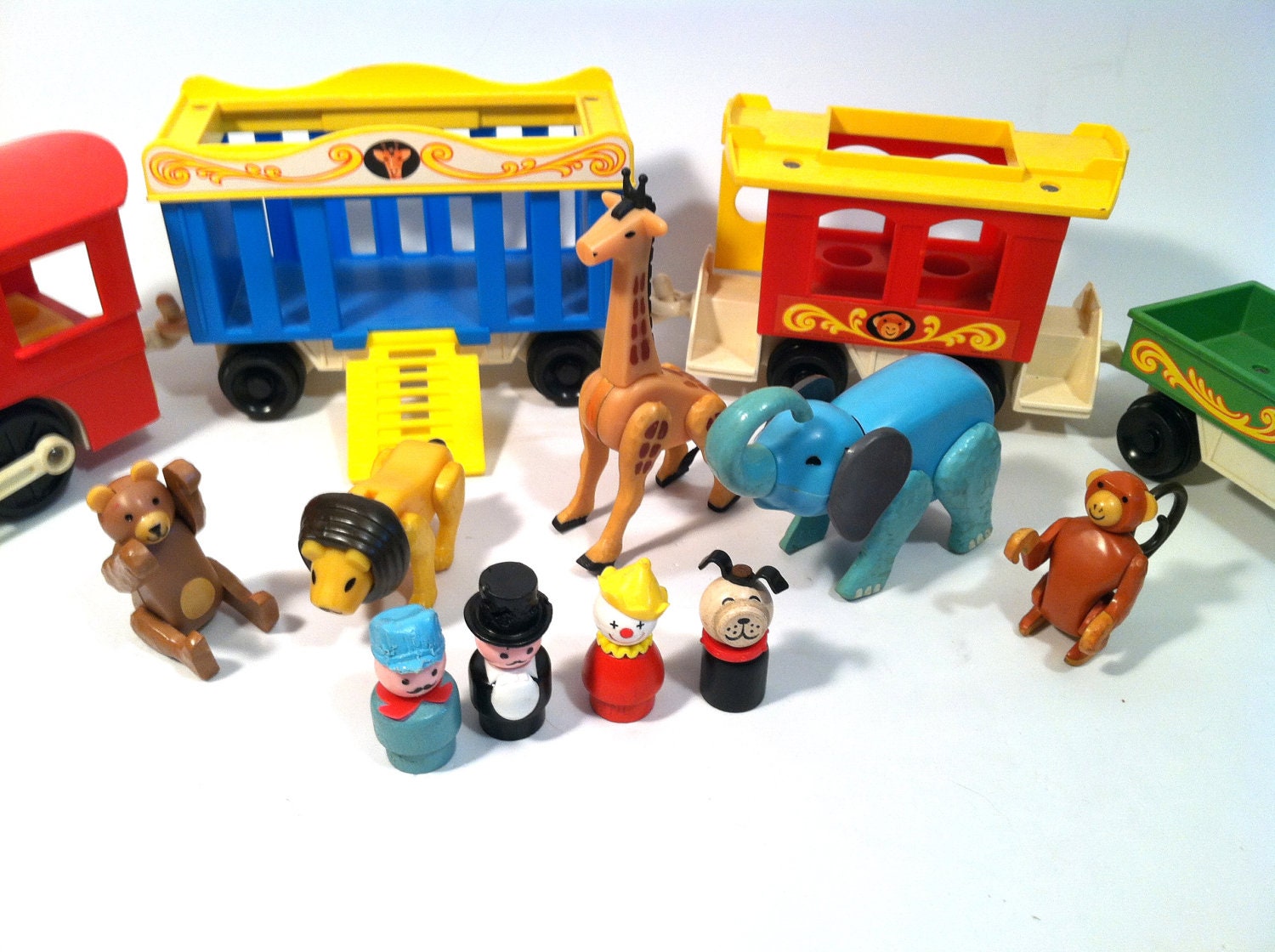 Vintage Fisher Price Circus Train 991 Complete Set