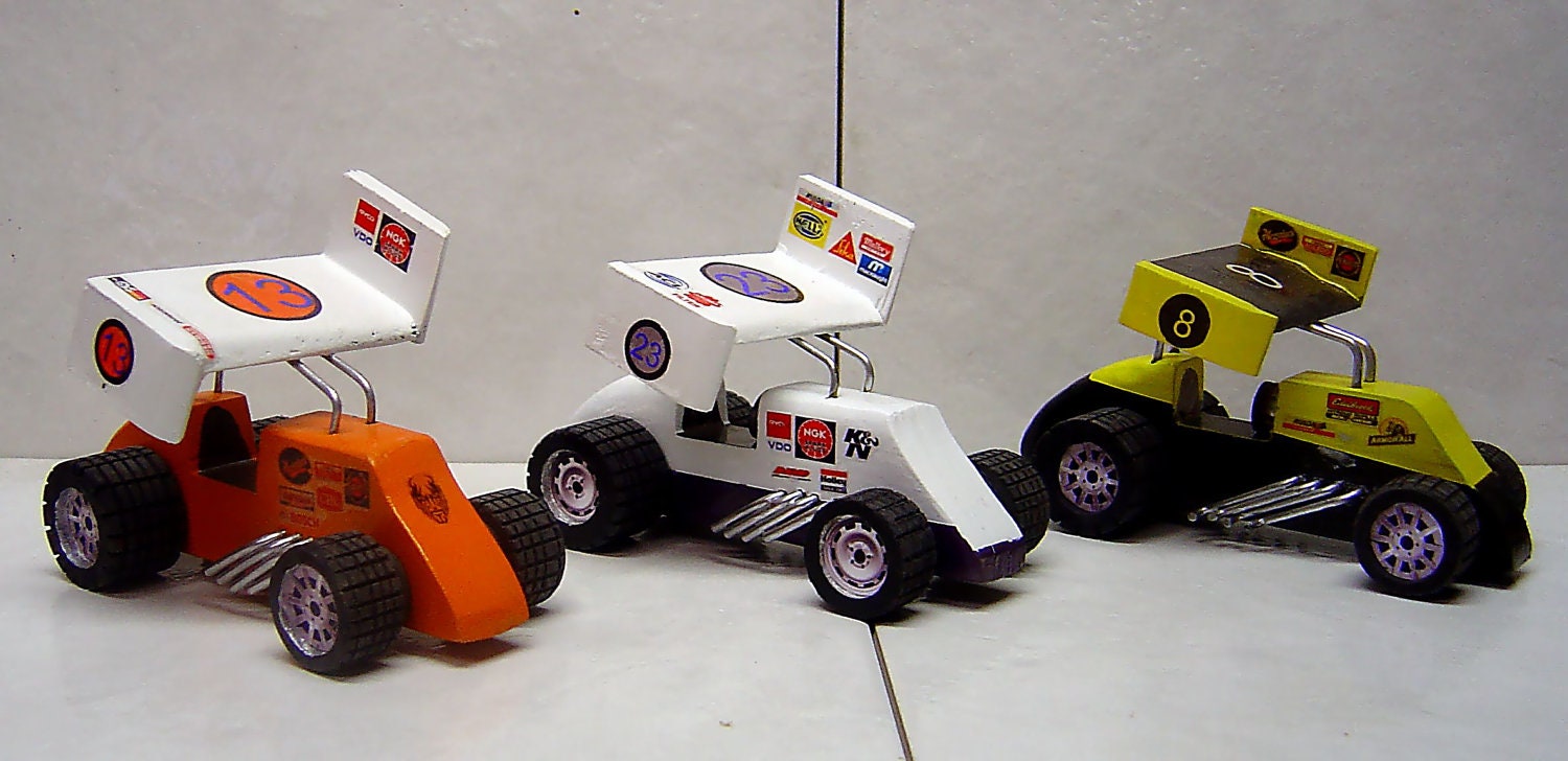 3 toy sprint cars