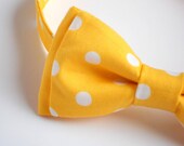 Boys bow tie in yellow polka dot perfect for boys baby shower gift--newborn bow tie
