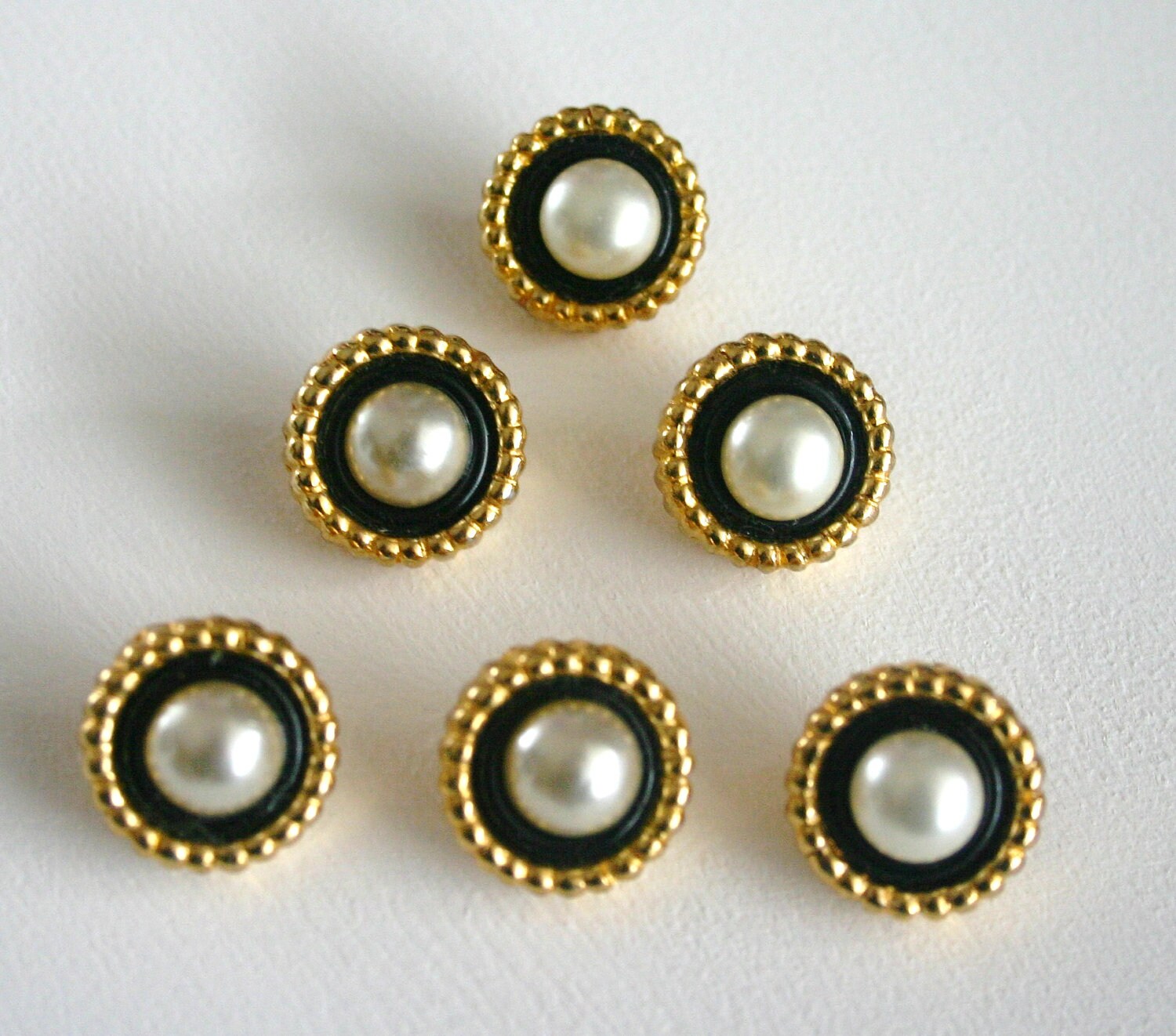 VINTAGE CHANEL BUTTONS 6 Set