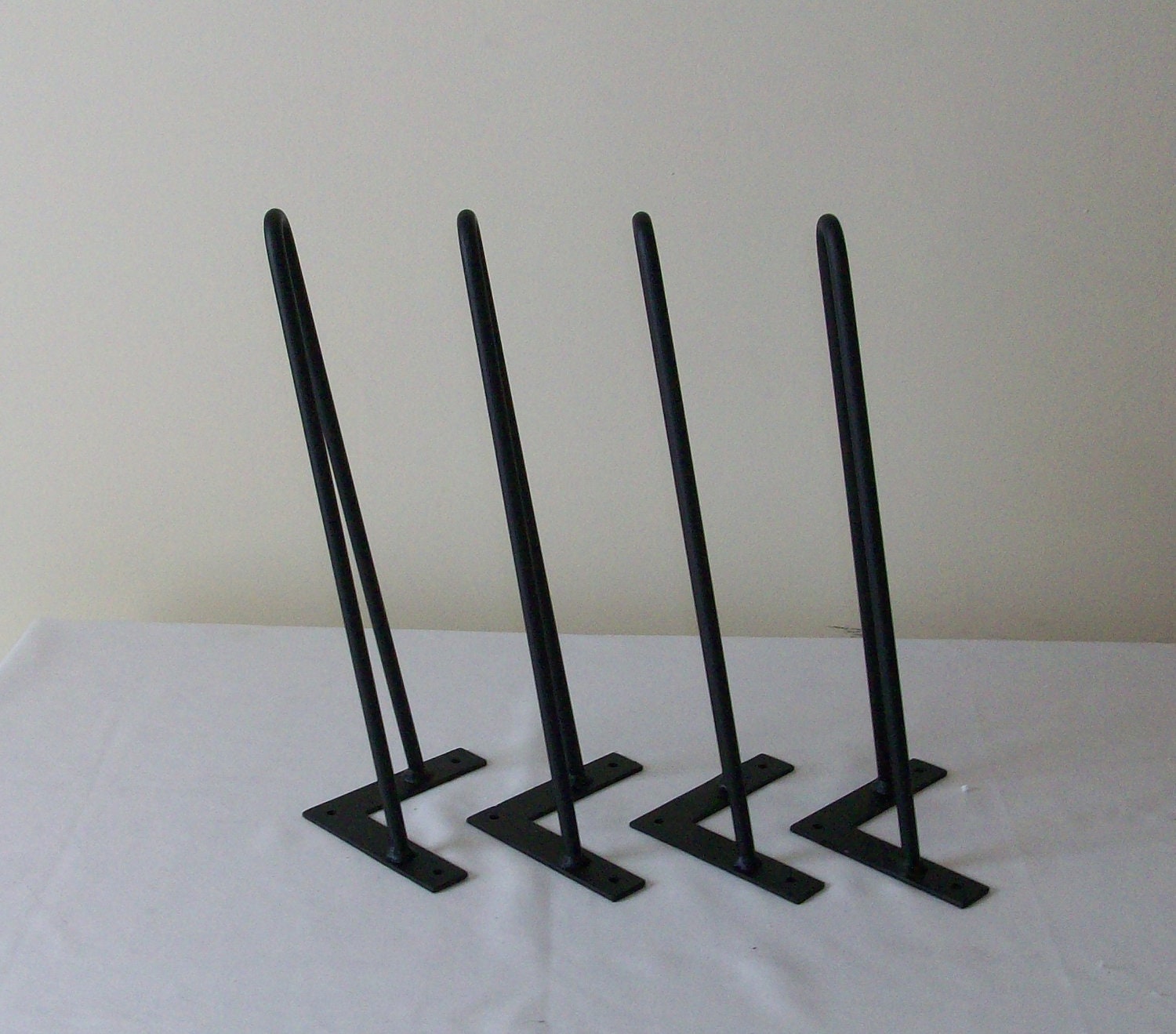 Mid Century Eames Era Hairpin Legs 16″ ( Matte Black ) Haute Juice