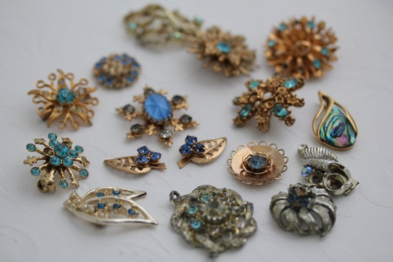 Vintage Jewelry Parts 115