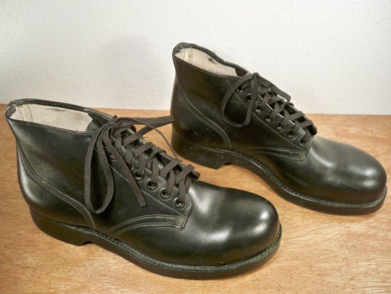 Vintage HH Brown Shoe Co Black Leather Vietnam Combat by Joeymest