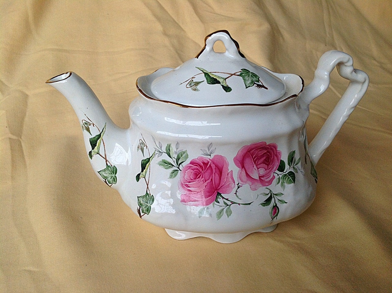 Vintage Arthur Wood & Son 6426 TEAPOT Staffordshire England