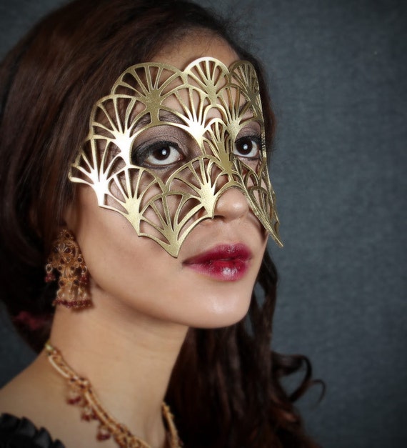 SALE Fan leather mask in gold Queen Esther