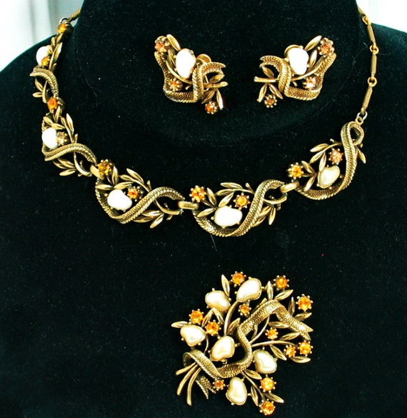 Vintage CORO Necklace Parure Set Mabe Pearls Topaz