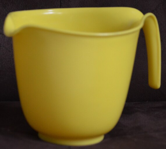 Bowl by  Batter 6 cups vintage Mixing rubbermaid Rubbermaid Bowl Vintage cups ml Yellow   1400
