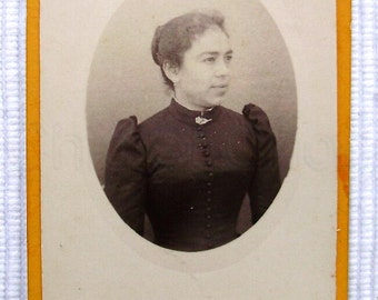 French Antique Photo / Carte de Visite (CDV) - Woman