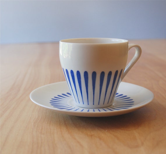 Shop by category The Bormioli Rocco Easy Bar Cube Espresso Cups and Saucers are a stylish set in a modern shape. Made from tempered glass, each cup and saucer is extremely durable .