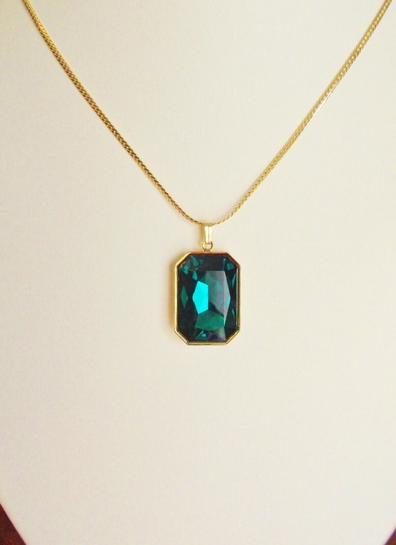 Emerald Swarovski Crystal Necklace by KCCUFFS on Etsy