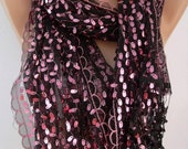 Elegance scarf shawl pin and black
