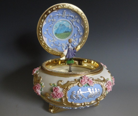 Mele Jewelry Box Vintage With Key - Vintage Mele Musical Jewelry Box