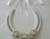 horseshoe ring carrier for wedding