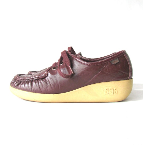 vintage oxfords / sas shoes / 8.5 by GazeboTree on Etsy