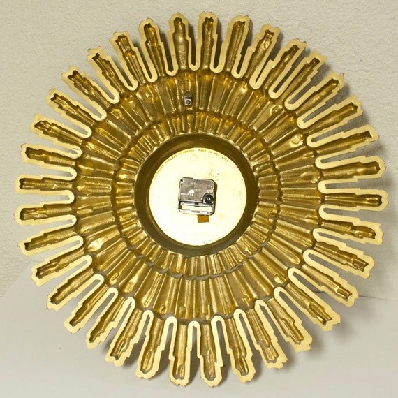 Vintage clock starburst sunburst Syroco wall clock