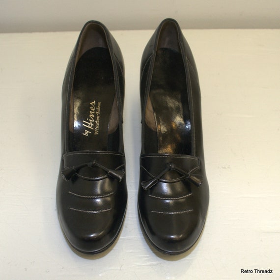 Vintage 1940s Shoes / Oxford Heels / Black Leather Oxford