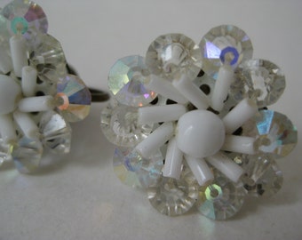 Aurora White Flower Earrings Screw Vintage