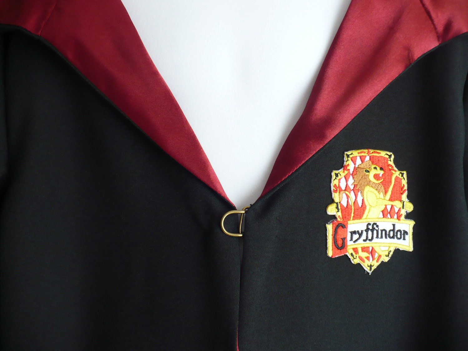 Gryffindor Robe Harry Potter inspired size 8/10 with wand
