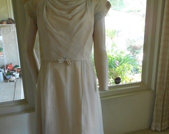 1950's Beige Dress w/Lace Accents and Sheer Overskirt- Size M