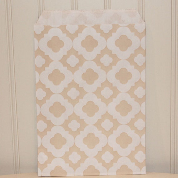 Items similar to Paper Bags, 24 Ivory Mod Print Favor Bags, Beige Paper ...