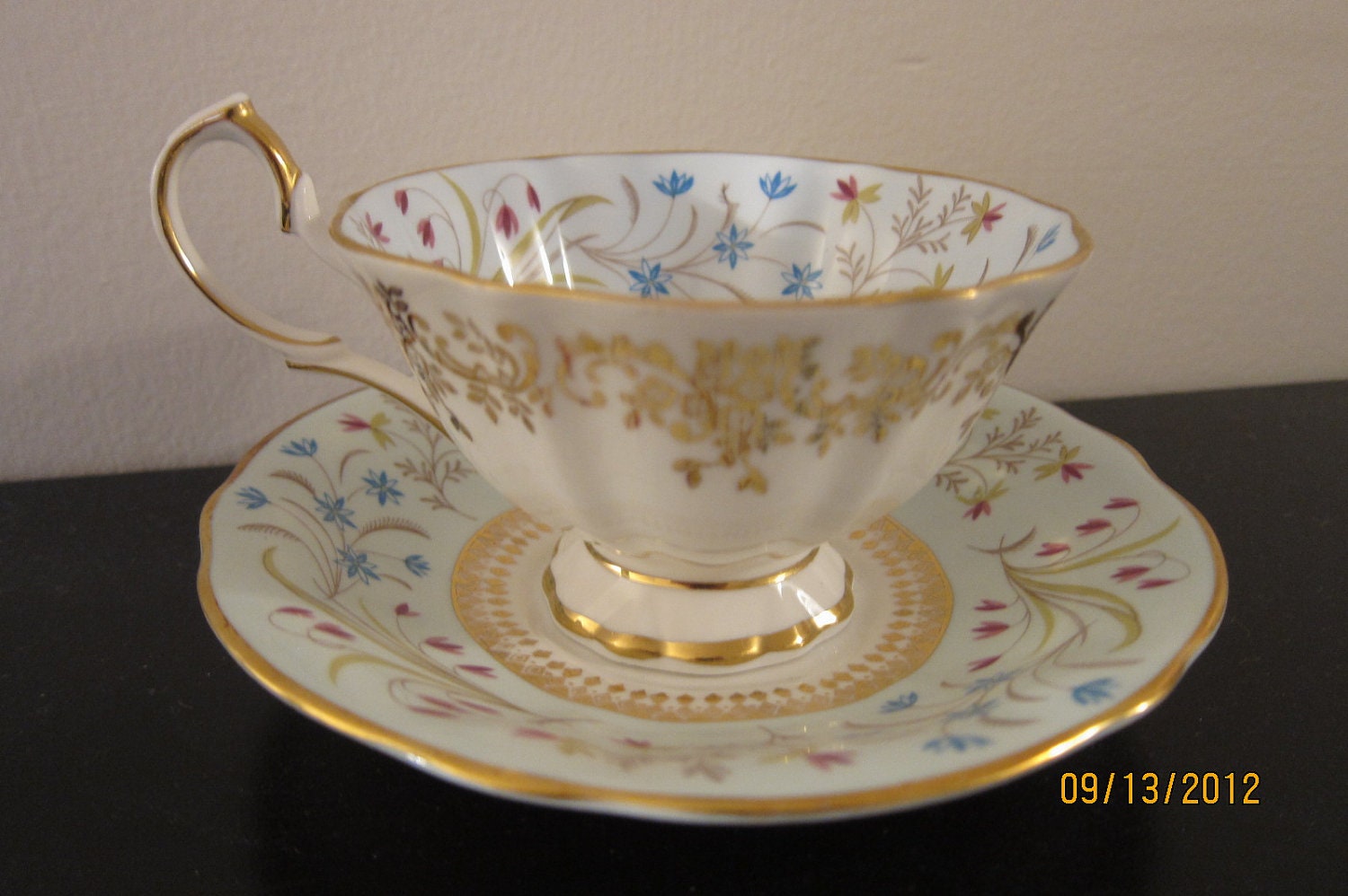 queen-anne-bone-china-lucerne-pattern-5679