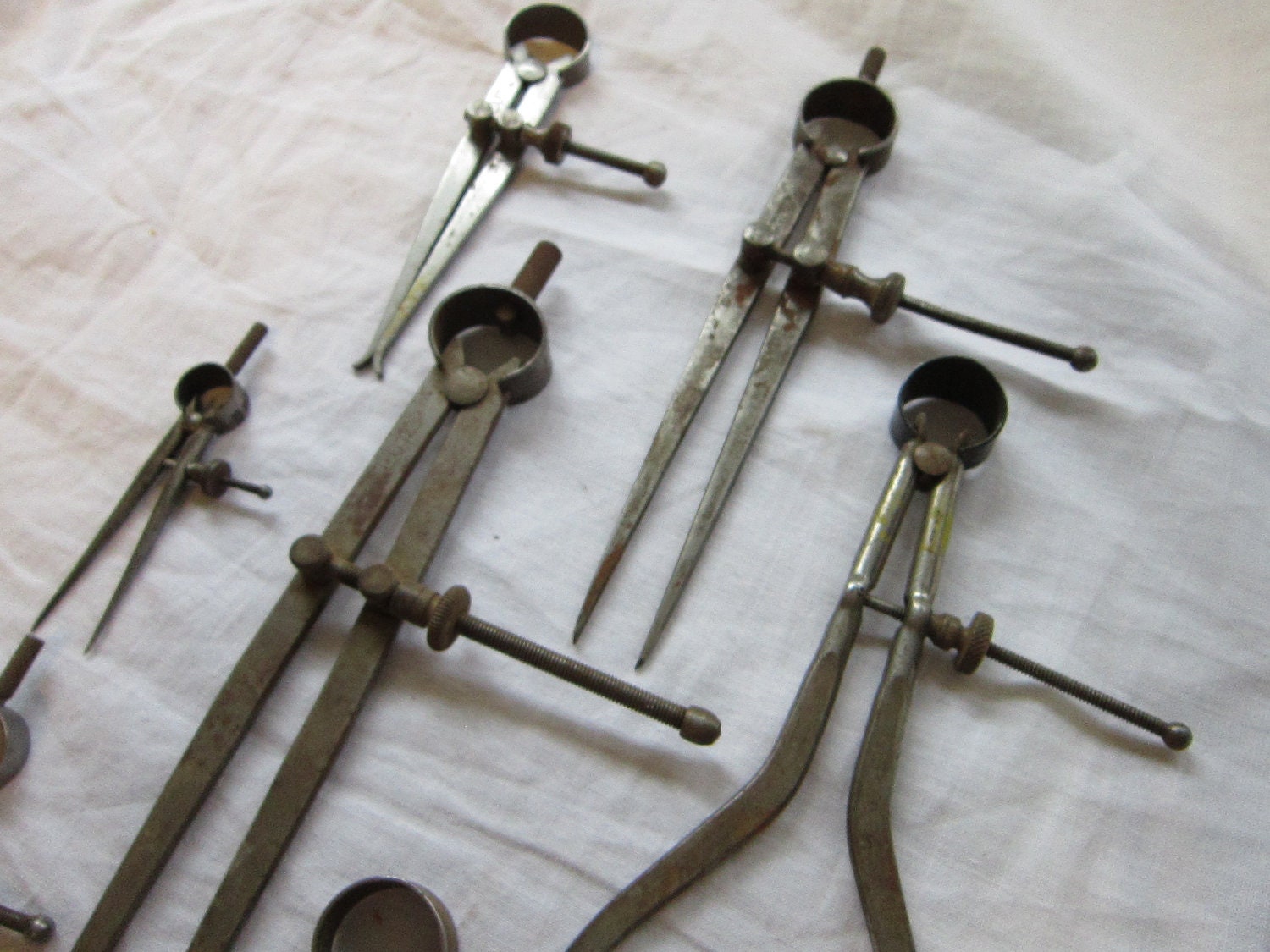 7 vintage CALIPERS and DIVIDERS old tools measuring