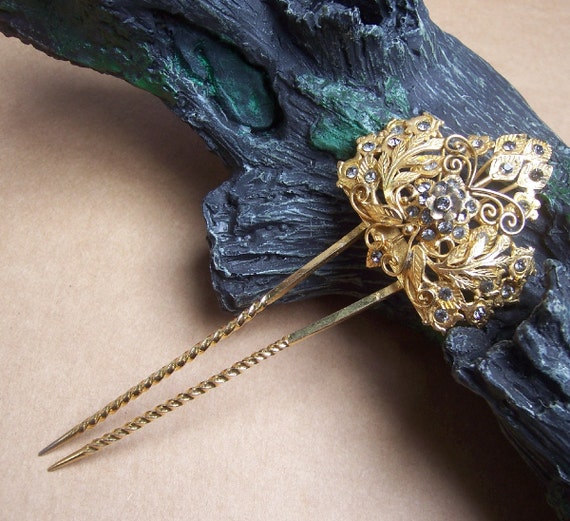 Vintage hair comb Indonesian Balinese gold tone hair accessory