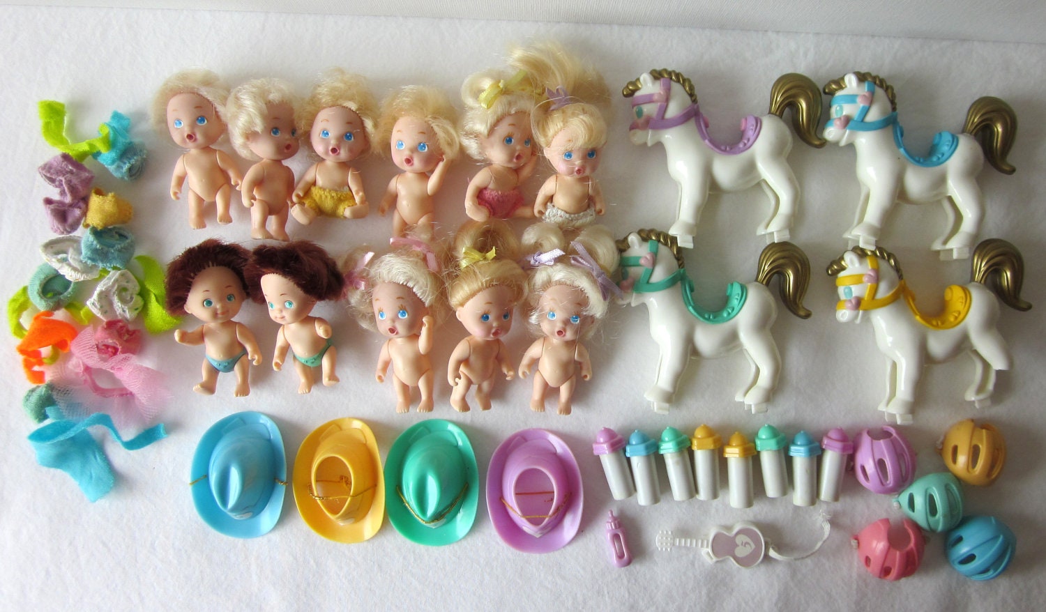 Vintage Tyco Quints Lot Dolls and Accessories