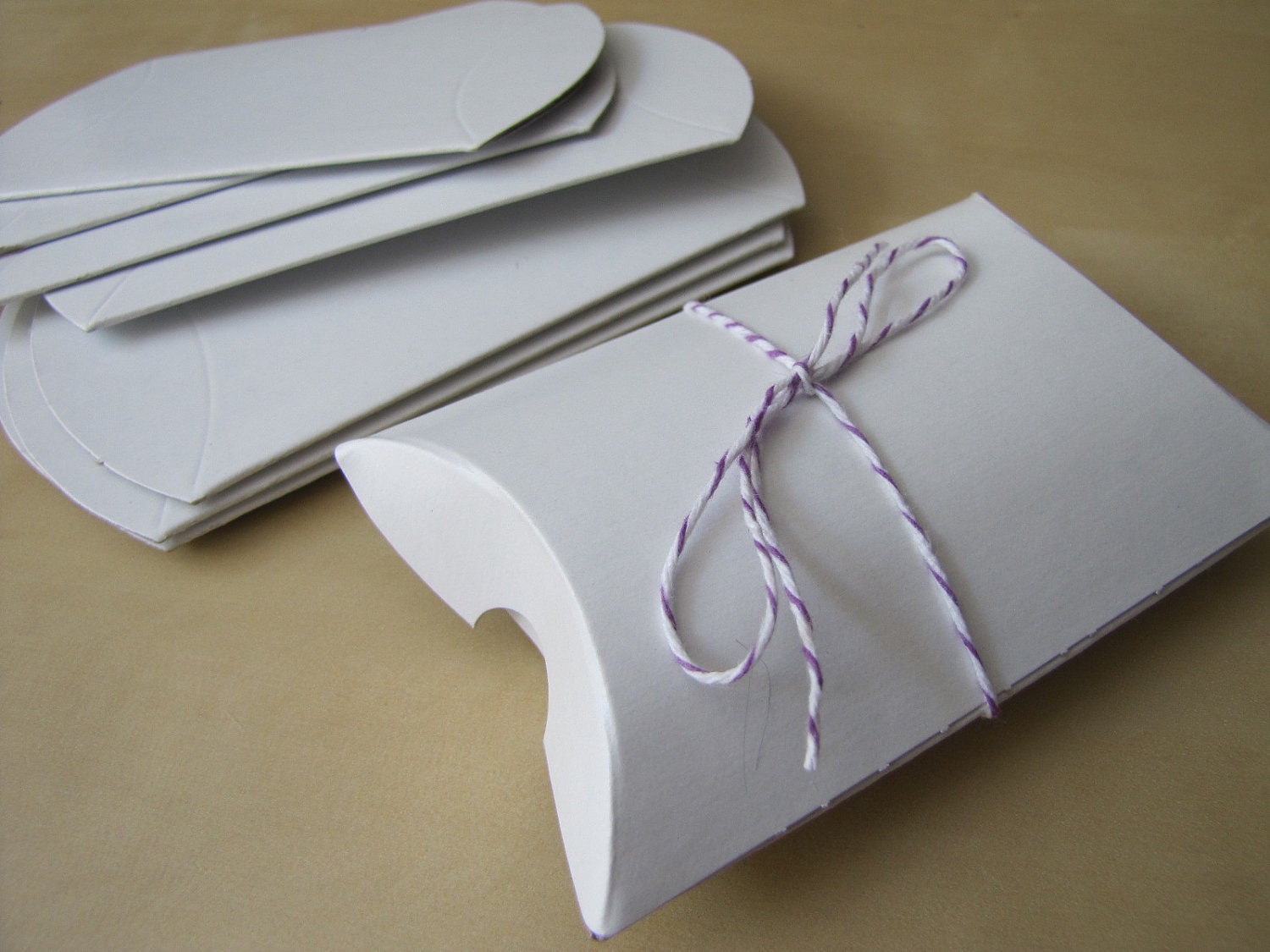 Pillow BoxWhite Gloss finish set of 10 3.5 x 3 x 1 inches