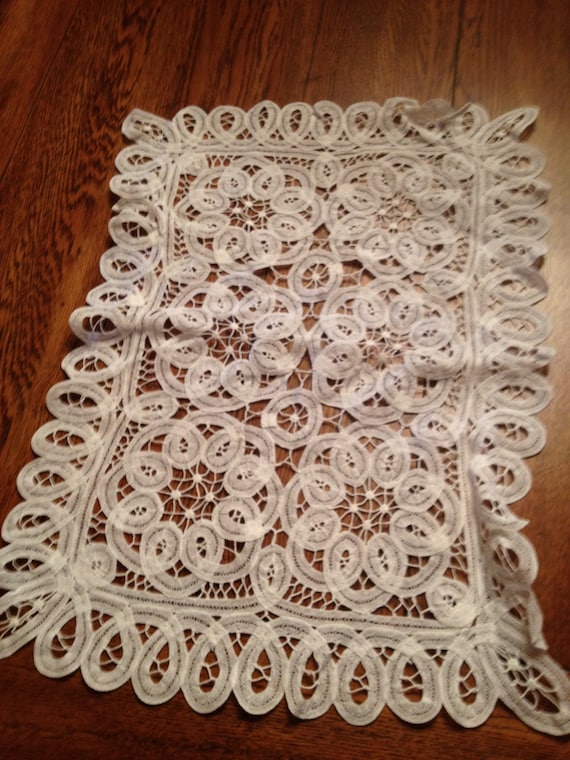 Vintage set of 7 White Lace Placemats Elegant by SweetHistory