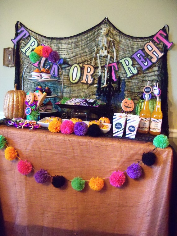 garland pom hang how pom to Banners Pom Garland FUN Yarn Party  Halloween Decor,  Pom for ky