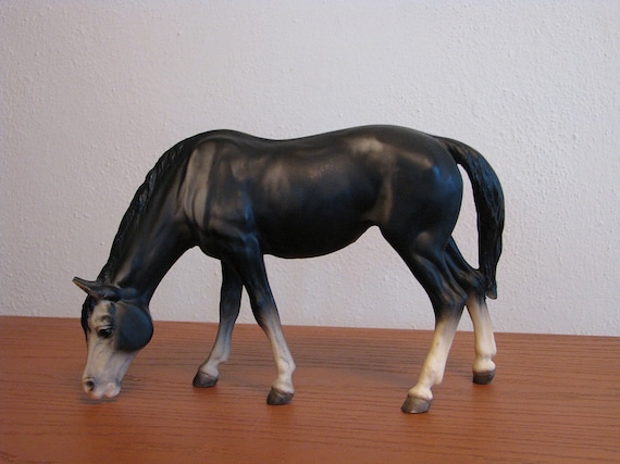 Vintage Breyer Horse Black Grazing Mare