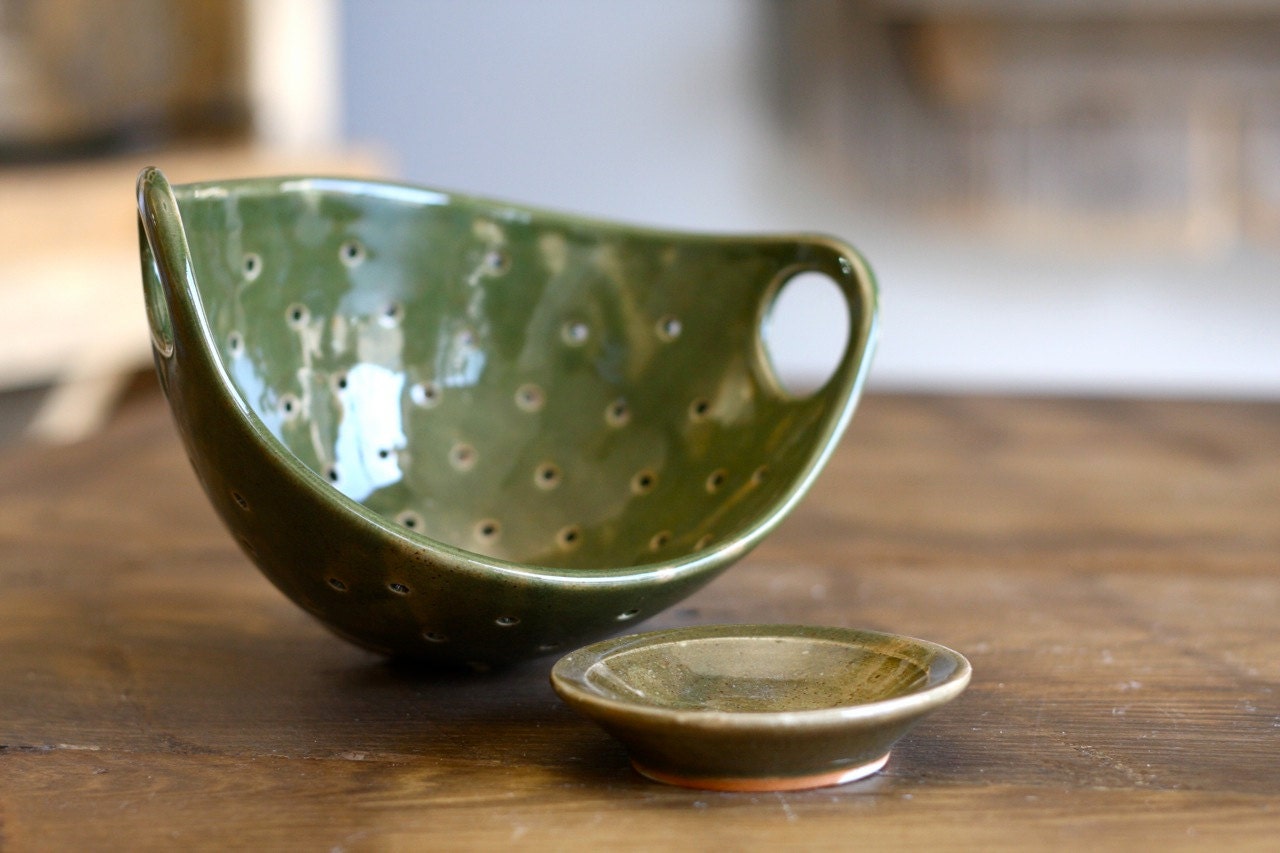 Pottery Berry Bowl Handmade Ceramic Colander with Handle