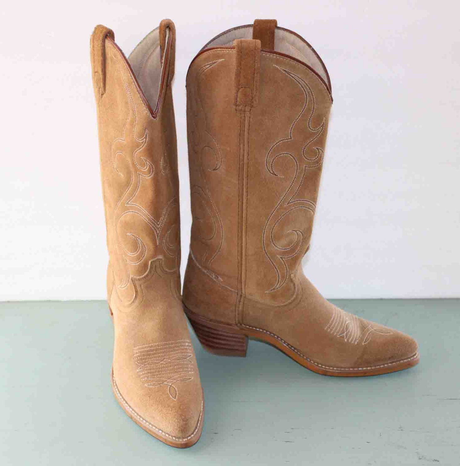 Acme Camel Color Suede Cowboy Boots Size 7