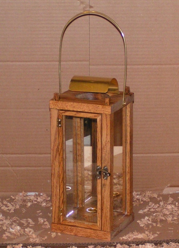 WOODEN CANDLE LANTERN