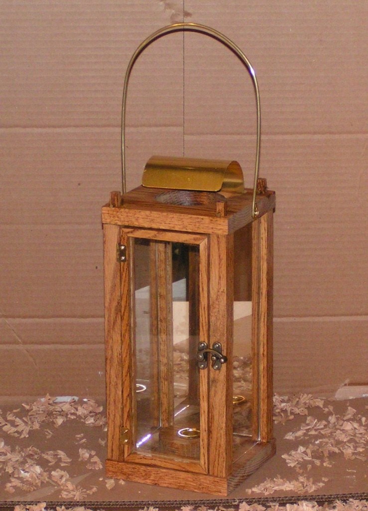WOODEN CANDLE LANTERN