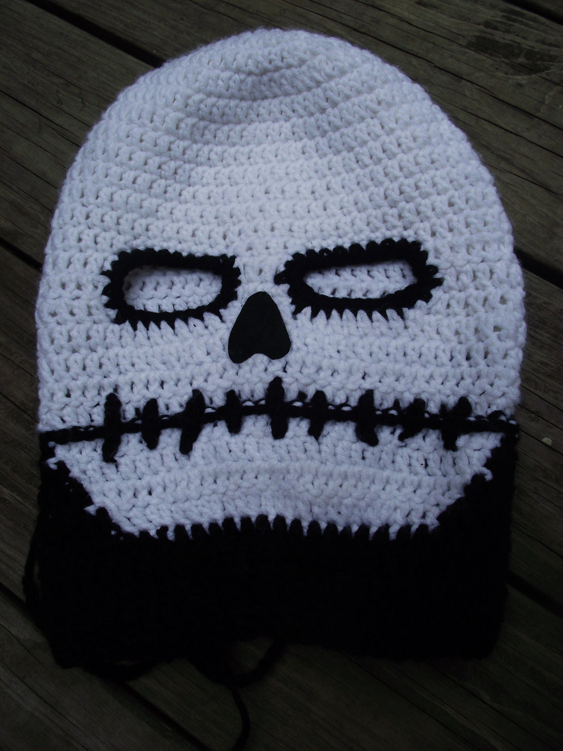 death-mask-crochet-skull-ski-or-biker-mask