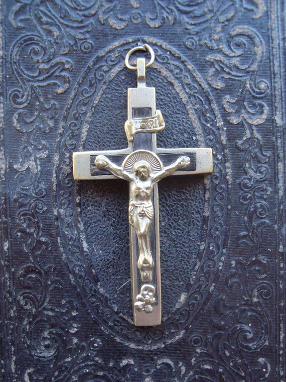 Vintage Cross/Crucifix with Skull and Crossbones