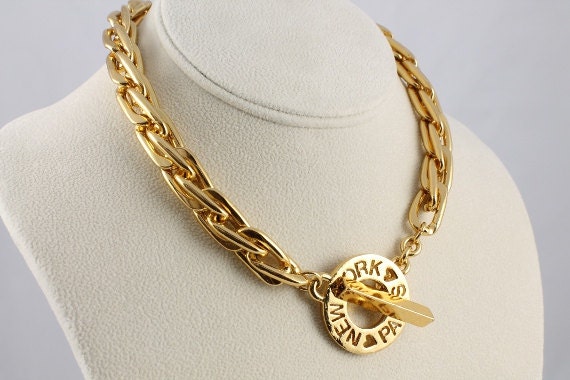 Carolee necklace vintage Toggle clasp chunky gold tone