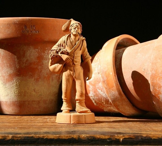 Italian figurine terra cotta figurine