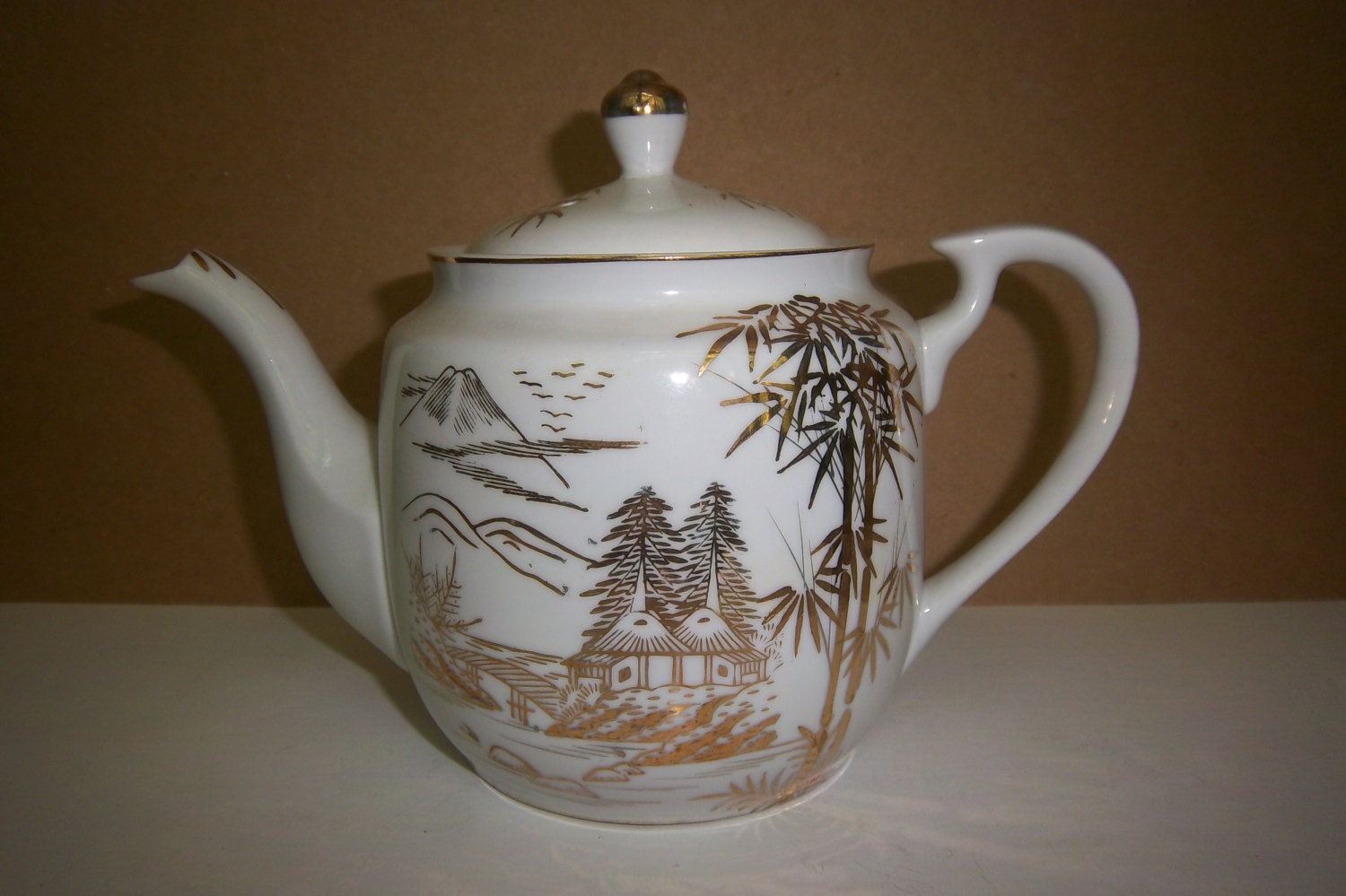 Vintage Kutani Handpainted Teapot from Japan with by JaysJunque