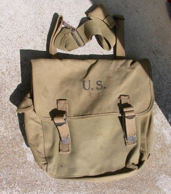 WWII Vintage 1942 US Army Musette Messenger Bag Canvas Pouch
