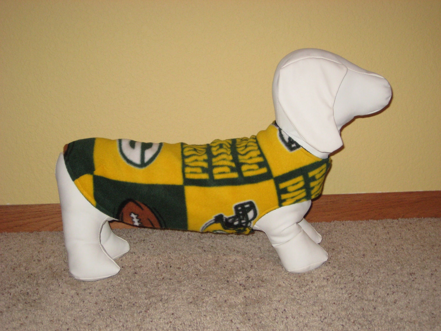 TWEENIE SIZE Dachshund Coat Green Bay Packers by wienerwraps